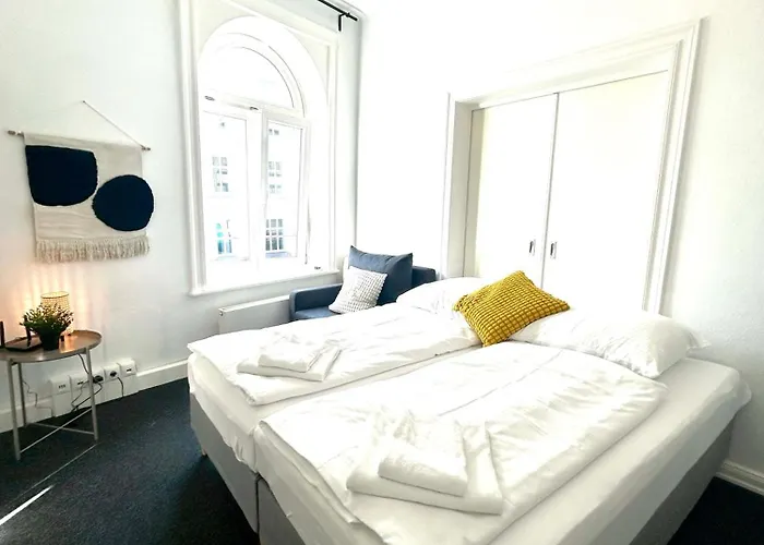 For Up To 10 Guests